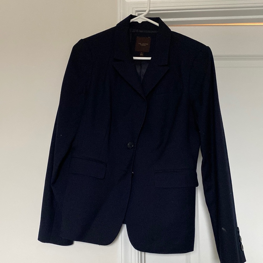 Coat for pantsuit